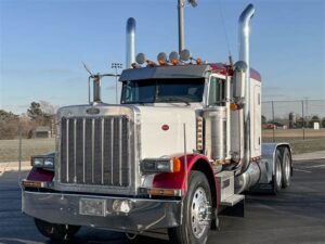 2006 Peterbilt 379 with Sleeper