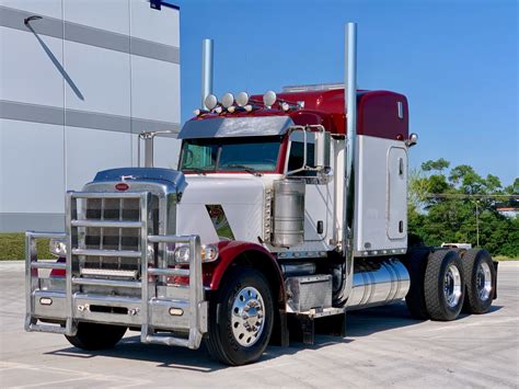 2011 Peterbilt 366