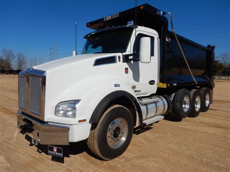 2020 Kenworth T880 Dump Truck