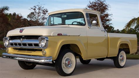 1957 Ford F-100 Flatbed