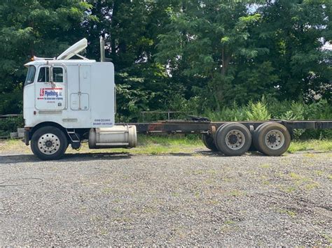1988 Peterbilt 362 Hay Truck