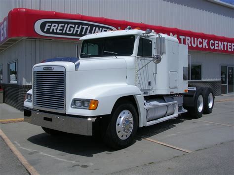 1997 Freightliner Classic Flat Top