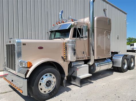 1999 Peterbilt 379