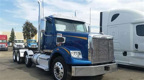 2014 Freightliner Coronado