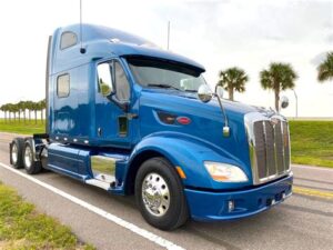 2015 Peterbilt 587