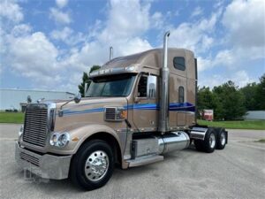 2016 Freightliner Coronado