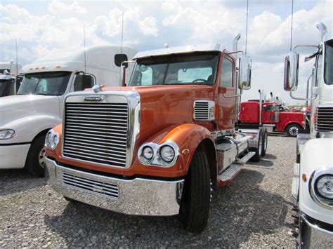 2017 Freightliner Coronado