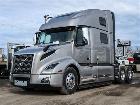 2021 Volvo VNL 860