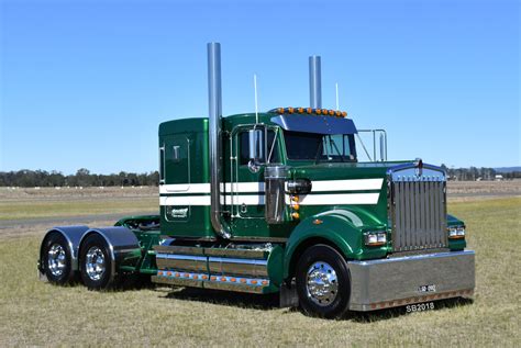 2016 Kenworth T900