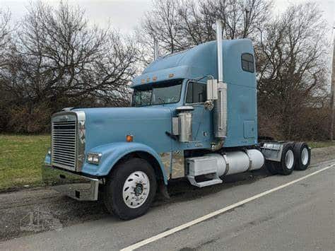 1999 Freightliner FLD 132