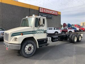 2001 Freightliner FL80