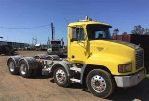 2004 Mack CH 600