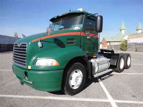 2006 Mack Vision Day Cab