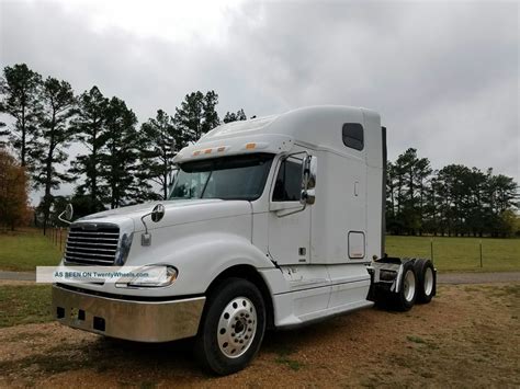 2007 Volvo VNL64T