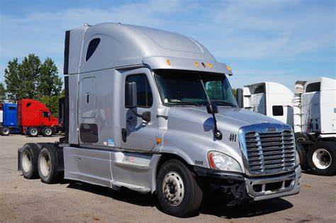 2014 Freightliner Cascadia Flat Top