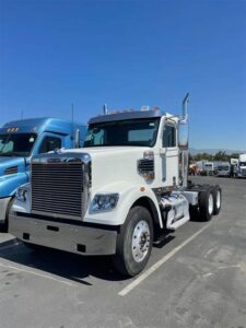 2019 Freightliner Coronado