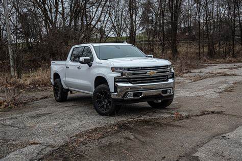 2021 Chevrolet Silverado 1500 with Lift Kit